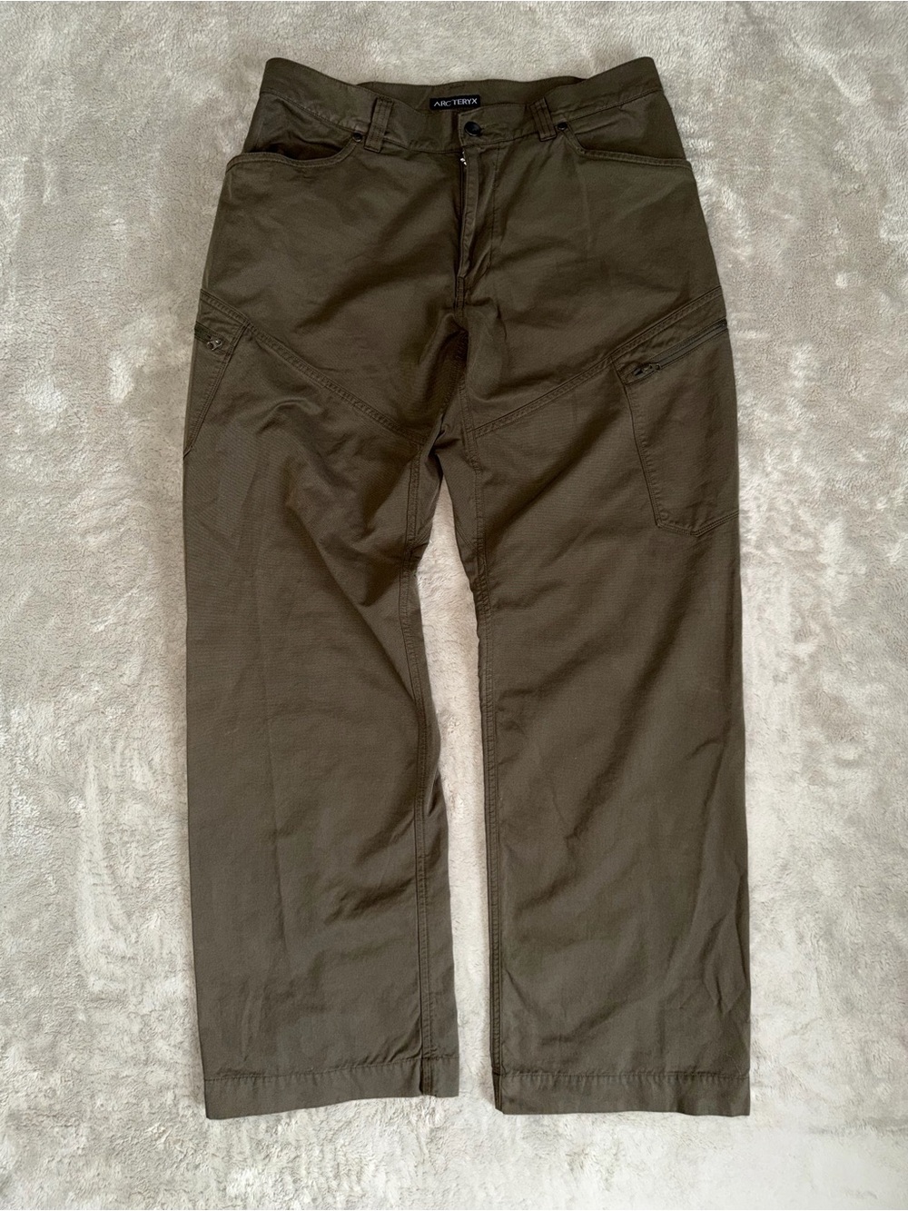 Arc'teryx Mens Olive Hiking Outdoor Relaxed Cargo Pants Size 32 Gorpcore Vintage